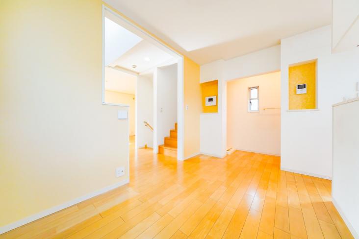 蕨市塚越七丁目中古戸建-12-リビング