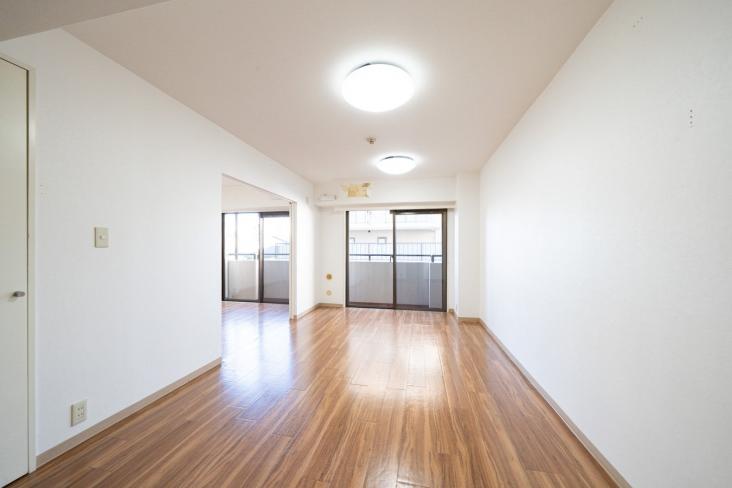 モンシャトー川口-3-リビング