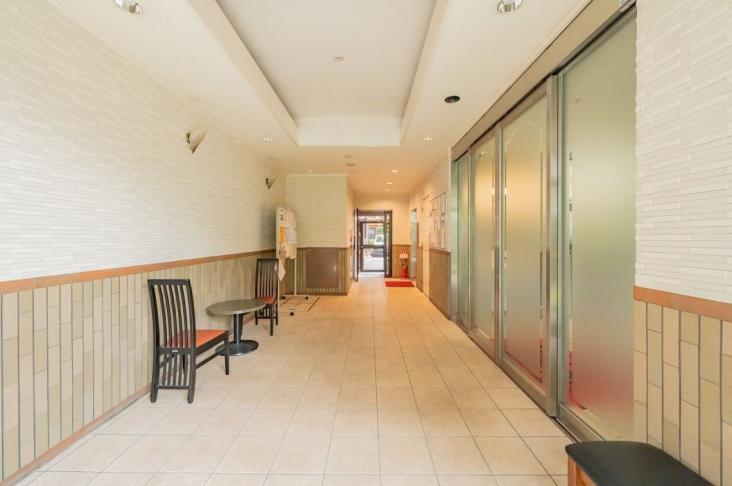 ライオンズガーデン西川口-17-ロビー