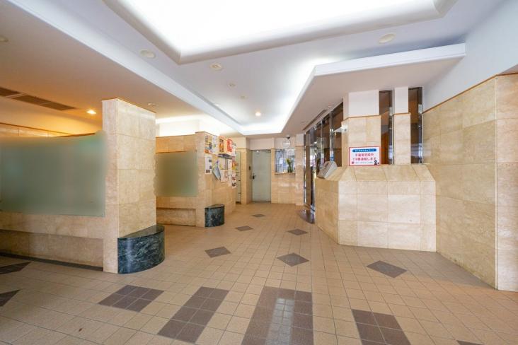 フロントシティ与野-4-エントランス