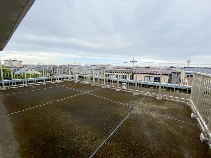 ライオンズステージ川口-13-バルコニー