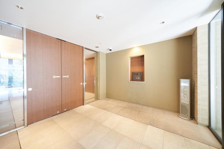 リビオ武蔵浦和ザ・レジデンス-3-エントランス