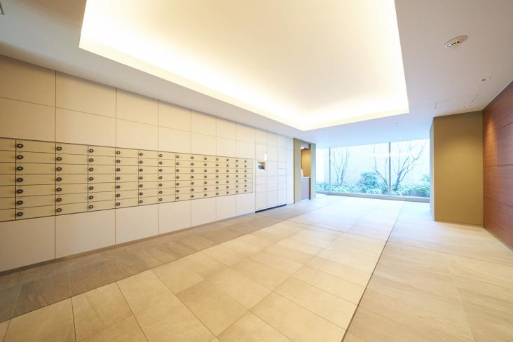 リビオ武蔵浦和ザ・レジデンス-4-エントランス