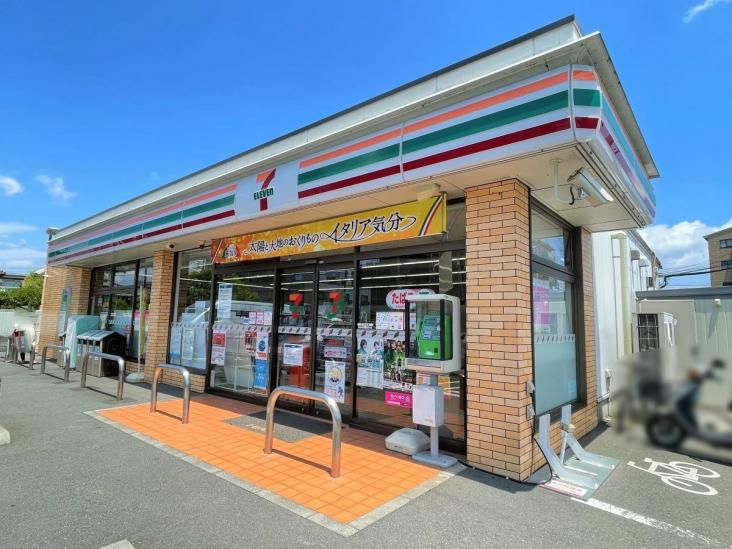 リビオ武蔵浦和ザ・レジデンス-13-コンビニ