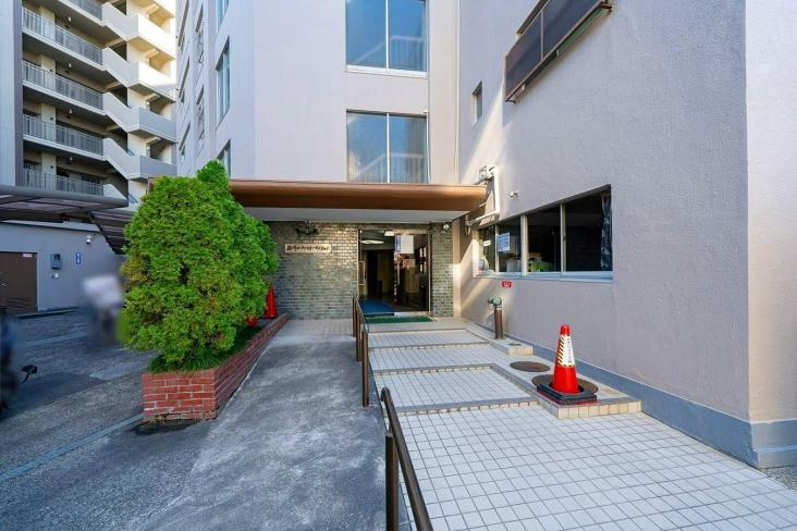 西川口ファミリーマンション-6-エントランス