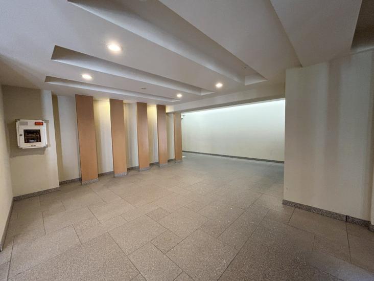 ローレルコート川口-6-エントランス