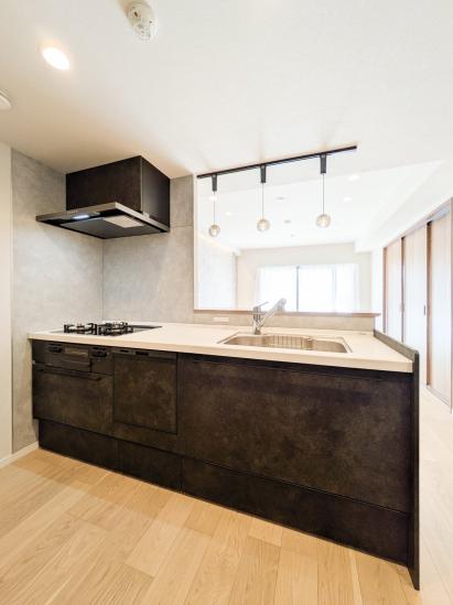 ゼファー武蔵浦和-16-キッチン