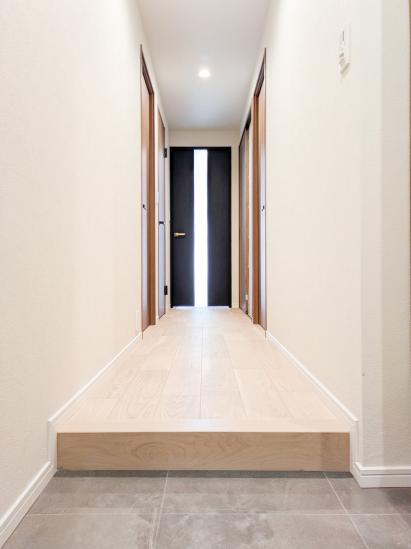 ゼファー武蔵浦和-27-玄関