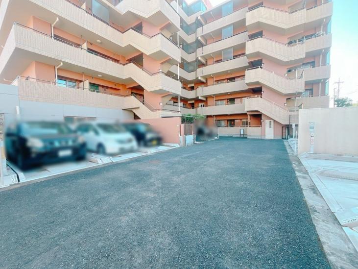 エステ・スクエア蕨-14-駐車場