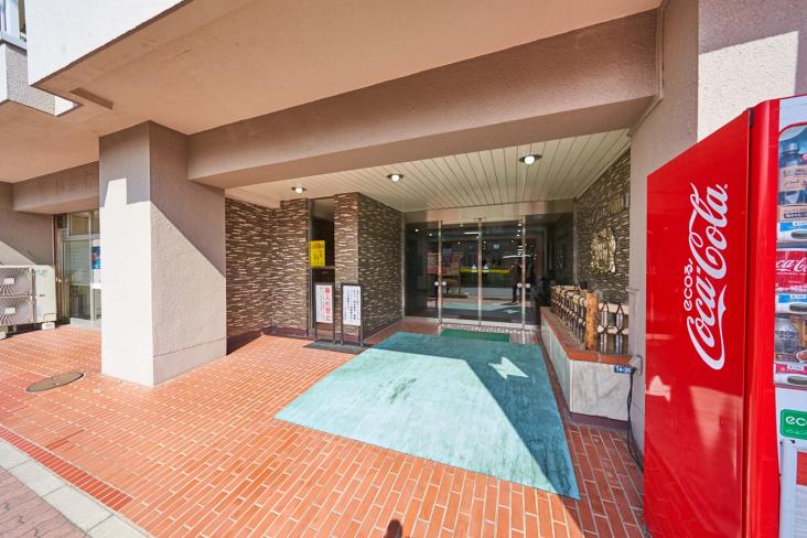 ウインザーハイム西川口-3-エントランス