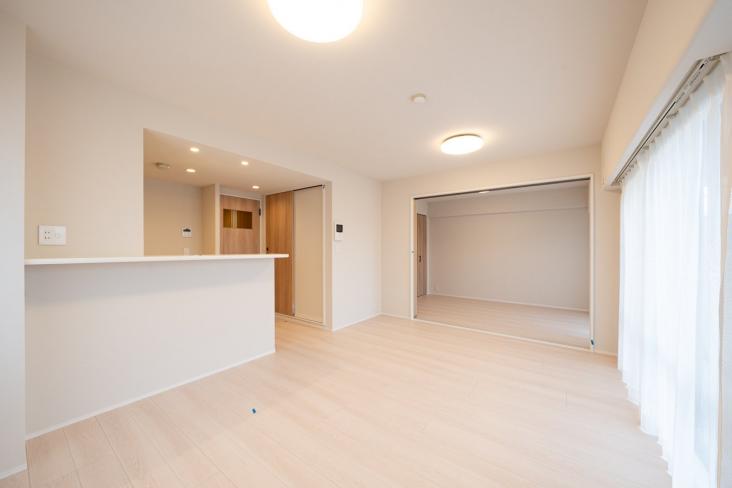 ソフィア東川口-2-リビング