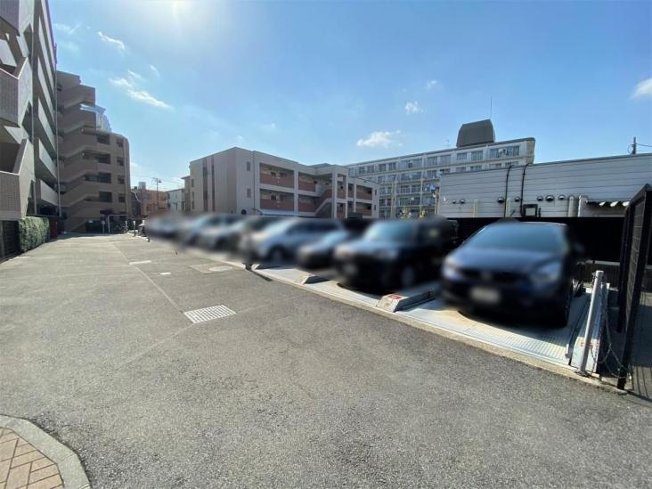 デュオコート川口元郷-13-駐車場