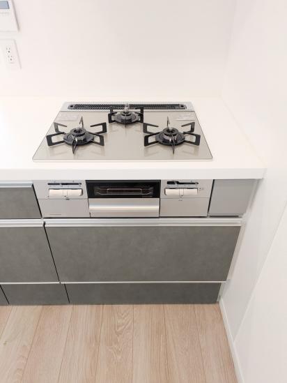 コンフィール武蔵浦和-16-キッチン