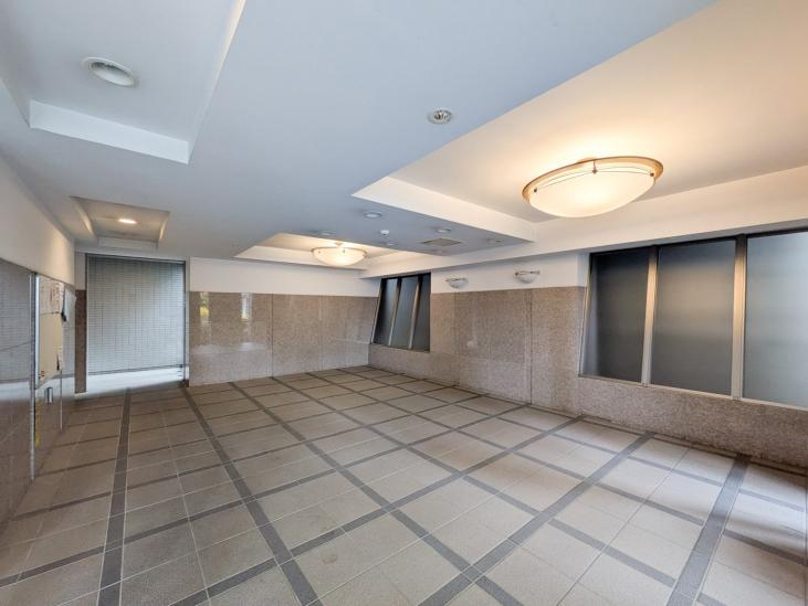 コンフィール武蔵浦和-34-ロビー