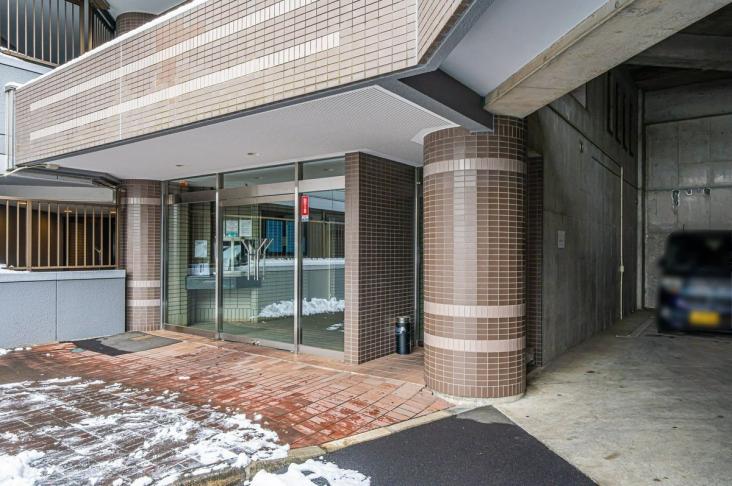 シャルマンコーポ鳩ケ谷-3-エントランス