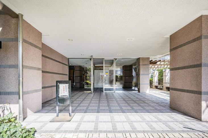 川口パーク・ホームズセンターコート-3-エントランス