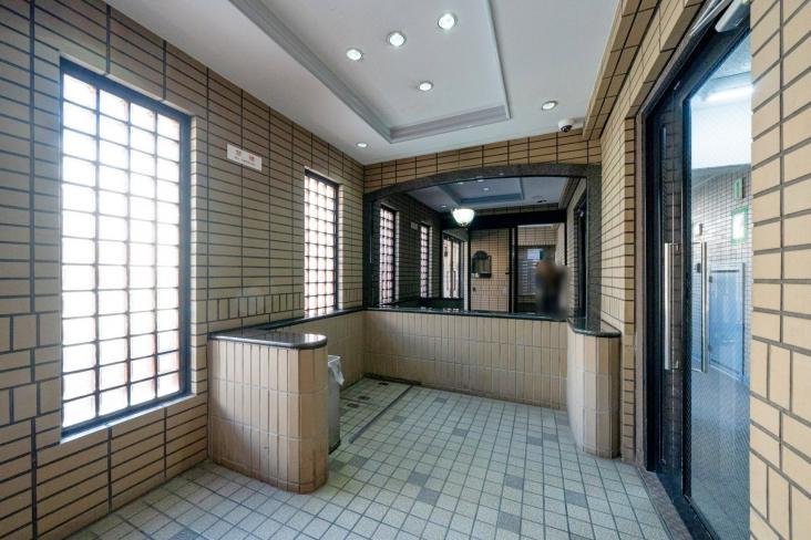 ワコーレ武蔵浦和-12-エントランス