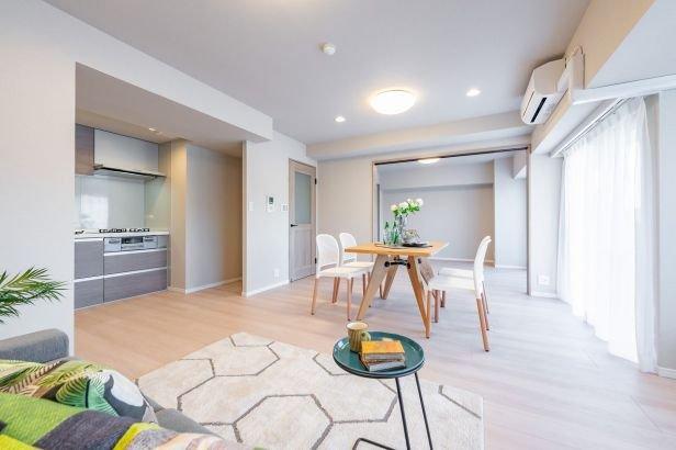 ライオンズガーデン西浦和-2-リビング