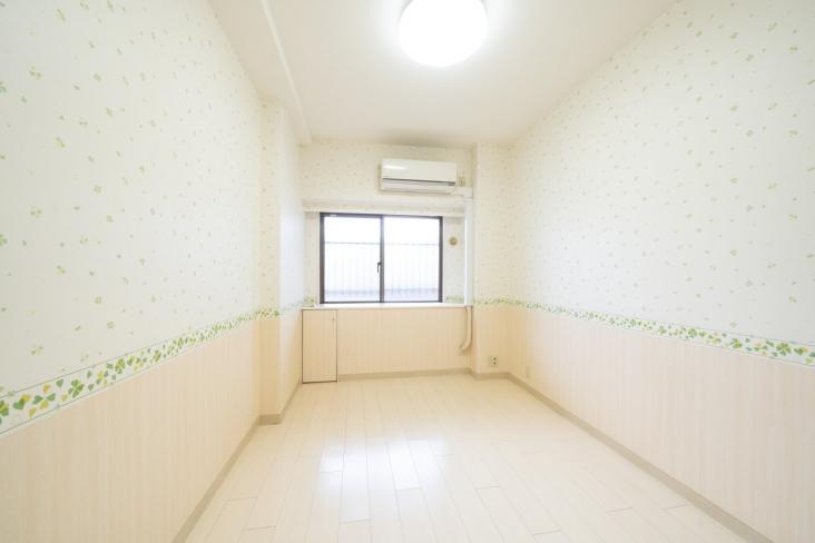 川口根岸パーク・ホームズ弐番館-10-洋室