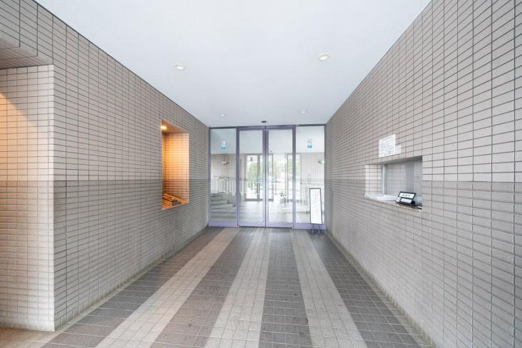 川口根岸パーク・ホームズ弐番館-16-エントランス
