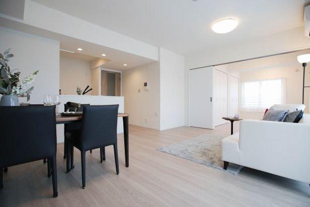 セレナハイム常盤公園-0-リビング