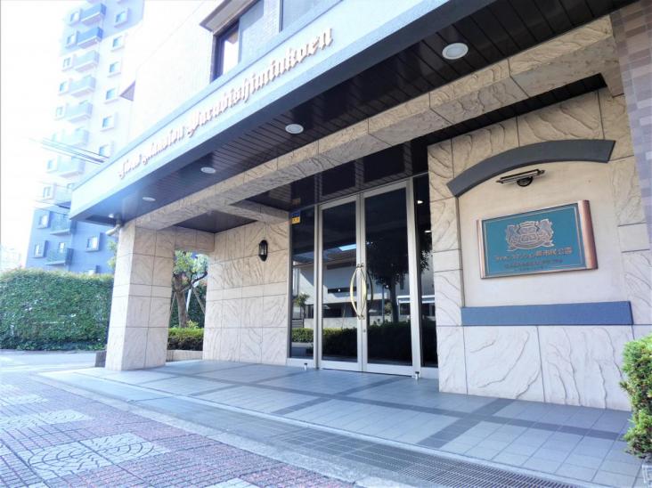 ライオンズマンション蕨市民公園-4-エントランス