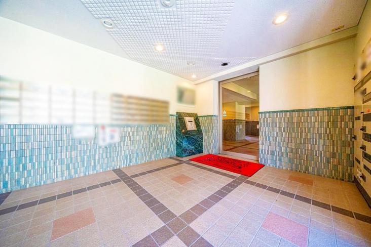 ライオンズマンション蕨市民公園-5-エントランス