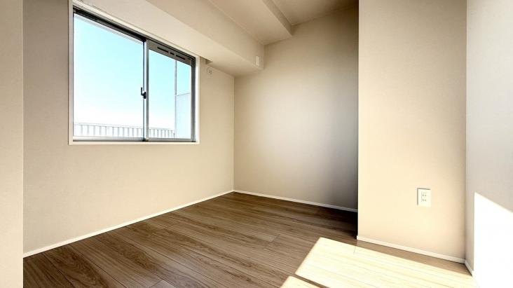 ライブタワー武蔵浦和-7-洋室