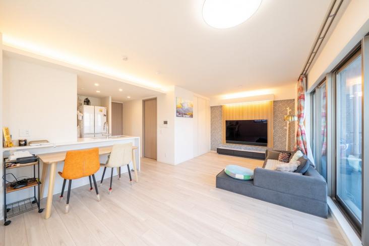 ガーラ・レジデンス川口西青木-2-リビング