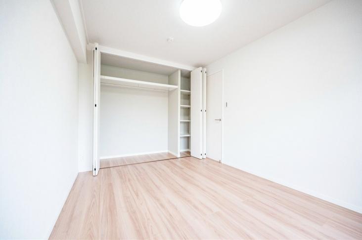 コープ野村本八幡マンション２号棟-14-寝室