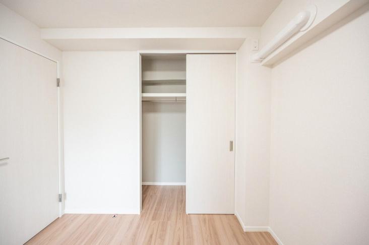 コープ野村本八幡マンション２号棟-17-収納