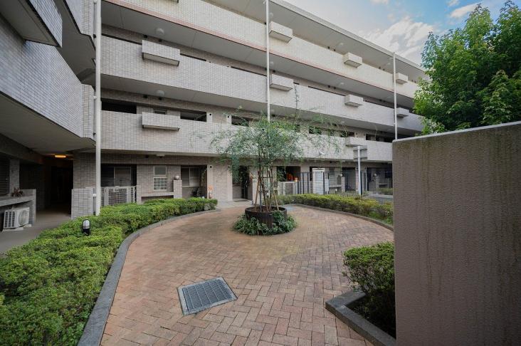 パーク・ホームズ稲毛-3-庭