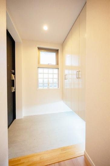 パーク・ホームズ稲毛-5-玄関
