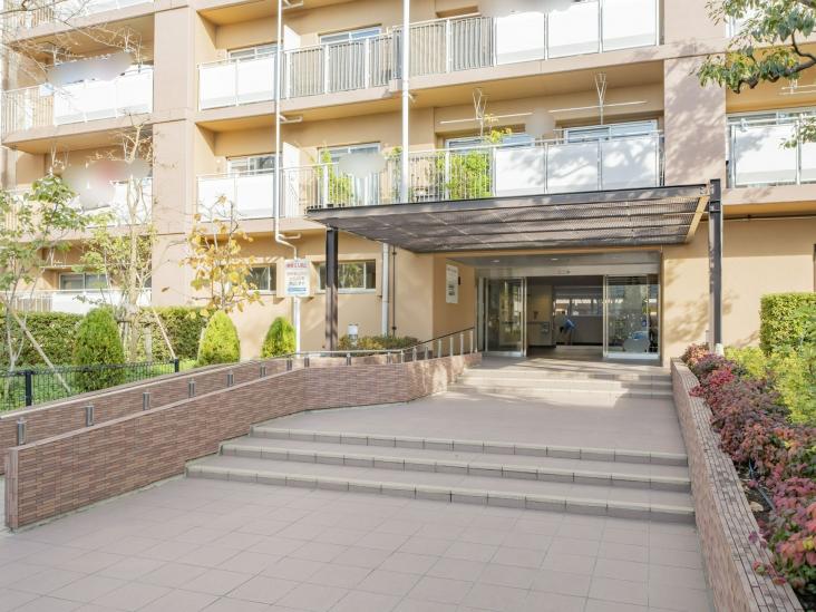 市川パークハウスＢ棟-3-エントランス