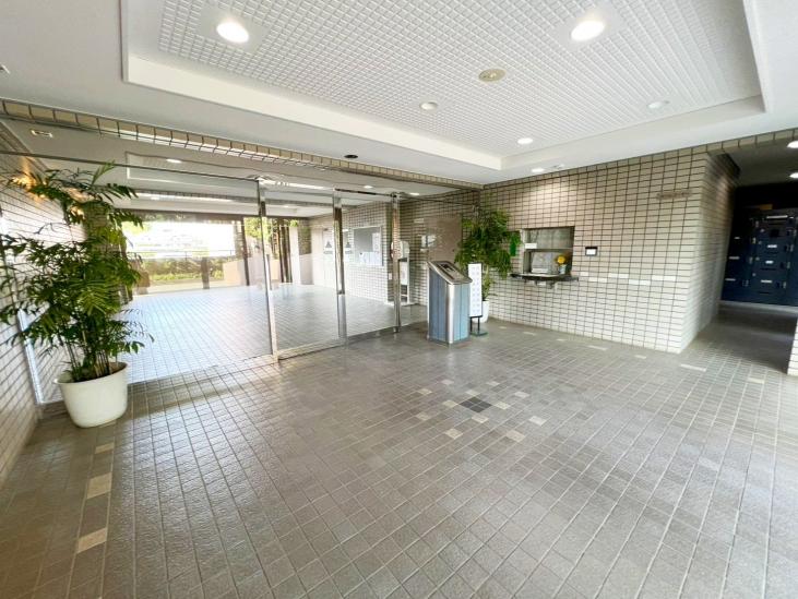 ファミール津田沼-3-エントランス