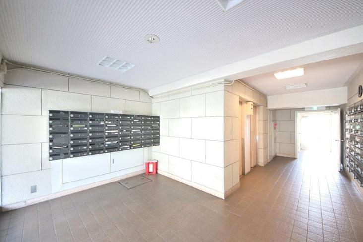 ソフトタウン谷津遊園2号棟-5-エントランス