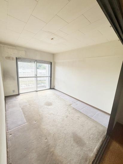 ソフトタウン谷津遊園2号棟-14-室内