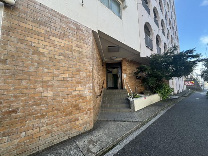 津田沼サニーマンション-7-エントランス