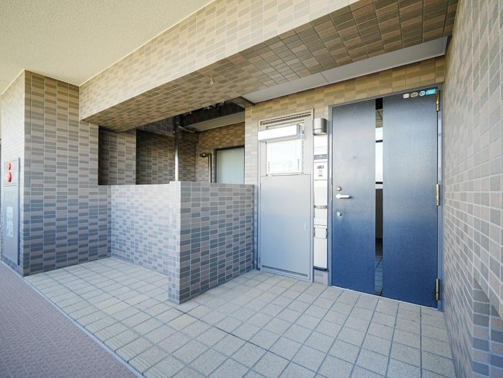 ローズガーデン浦安フィネス-14-玄関