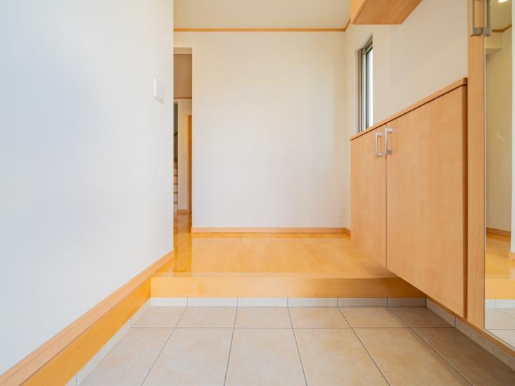 千葉市花見川区幕張町２丁目戸建-3-玄関