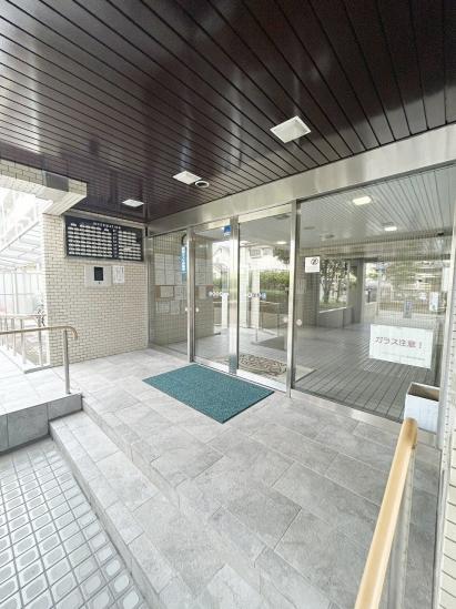 ライオンズマンション津田沼-8-エントランス