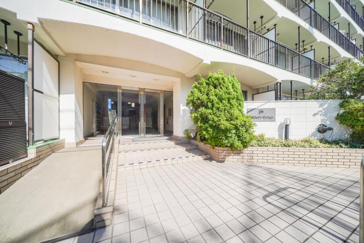 市川ファミリー第一マンション-4-エントランス