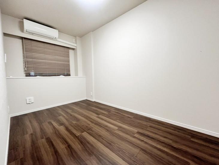 ガーデナヴィルマグノリア市川妙典-12-室内