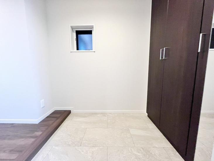 ガーデナヴィルマグノリア市川妙典-14-玄関