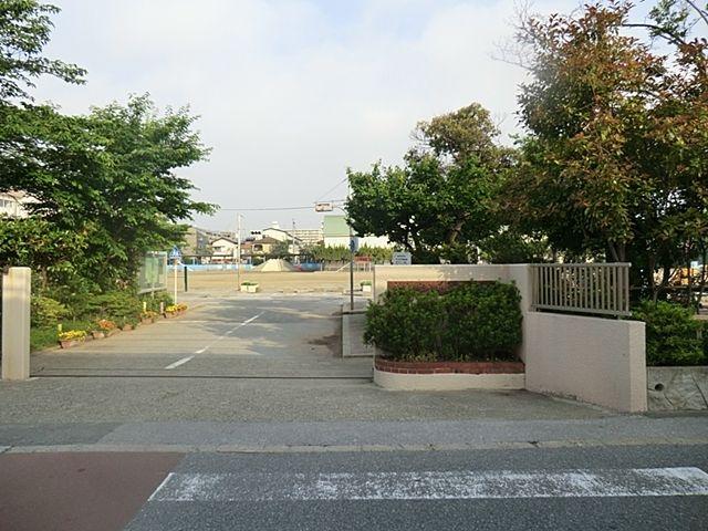 小栗原住宅　３号棟-11-小学校