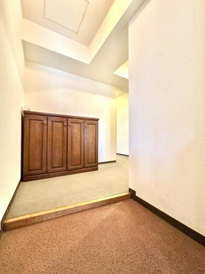 東船橋ガーデニア６号棟-17-玄関