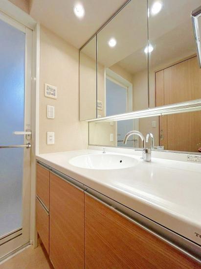 ＣＨＩＢＡ　ＣＥＮＴＲＡＬ　ＴＯＷＥＲ-5-洗面