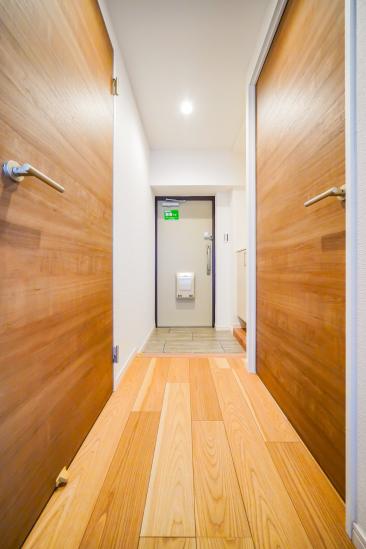 小栗原住宅１号棟-15-玄関