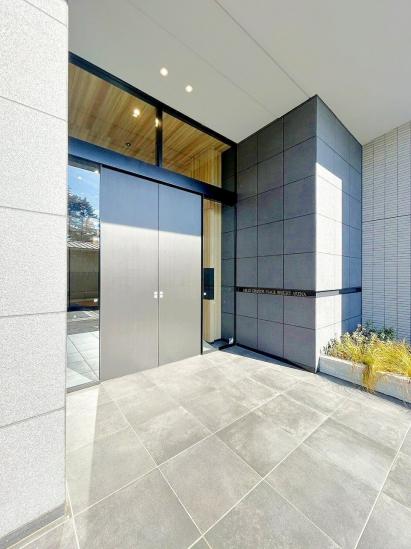 ヒルズグランデ稲毛ブライトアリーナ-10-エントランス