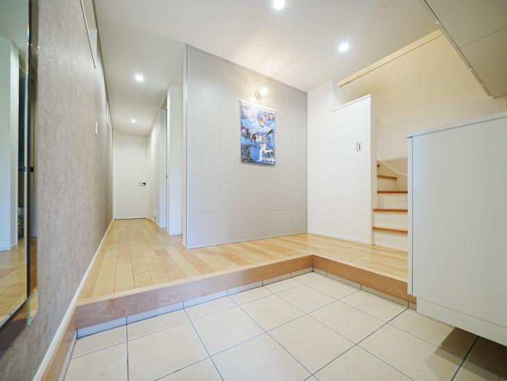 市川市北方一丁目戸建-9-玄関